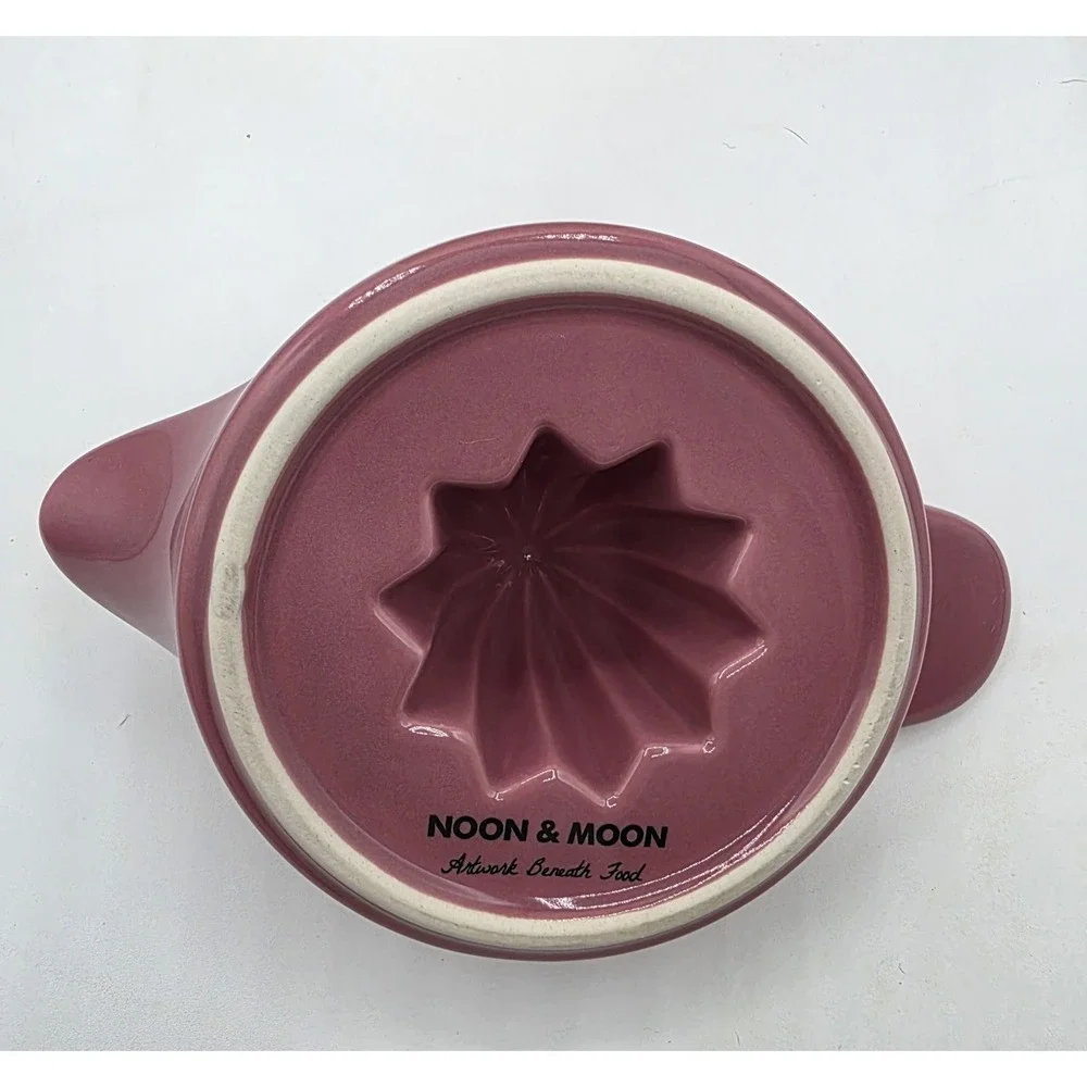 Noon and Moon - Ceramic - Pink - Hand Juicer - New in Box